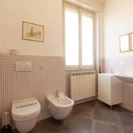 Mamma Ciccia - Confalonieri マンデッロ・デル・ラーリオ